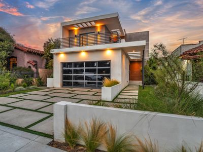 2 story Modern Villa open concept house pool/spa.