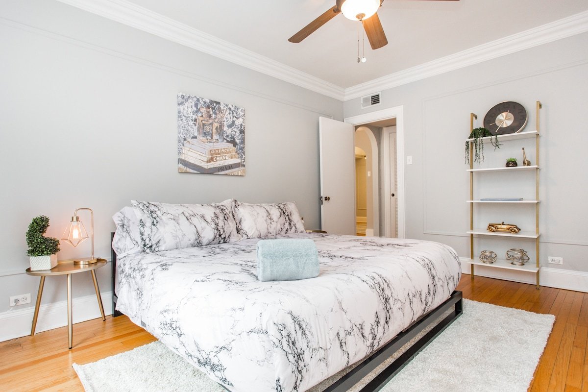 Guild #1 | Gold Coast Mag Mile Best Location gallery image 3