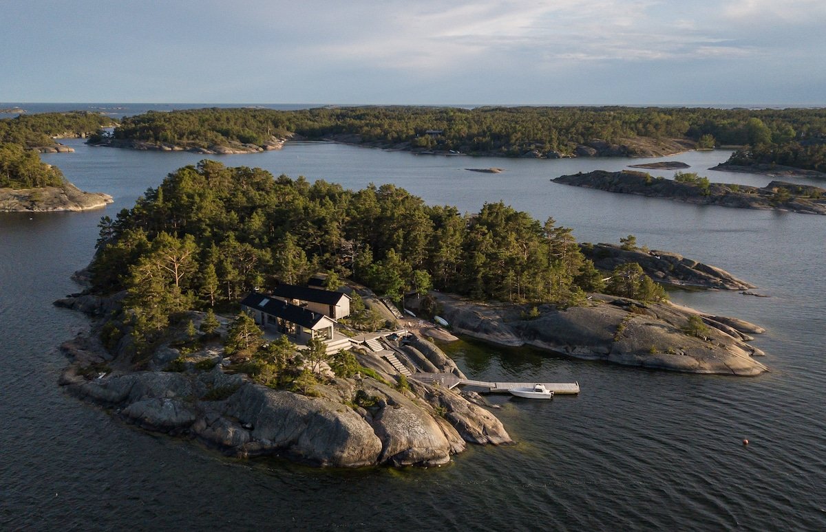 Project Ö – Private island