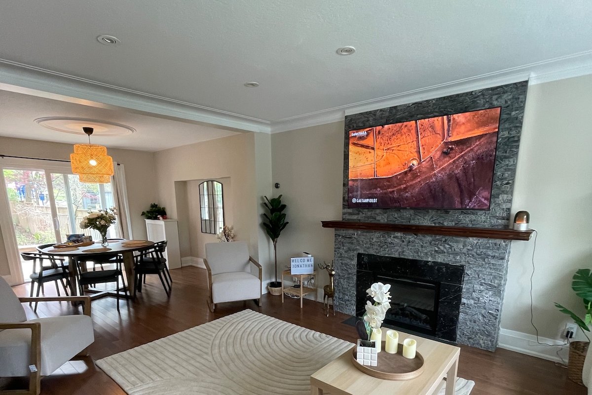 Bohemian midtown retreat gallery image 3