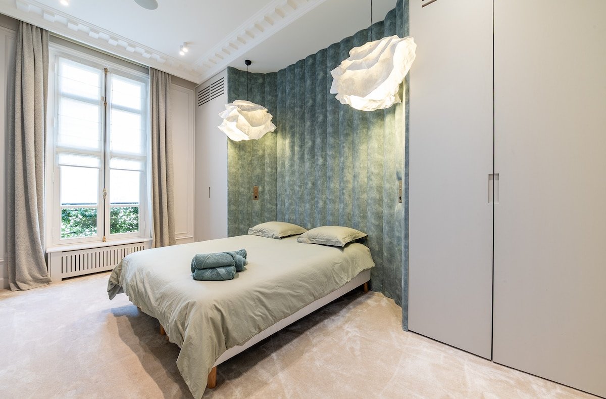 Palais Privé Haussmannien • Design & Luxe • 240 m² gallery image 4