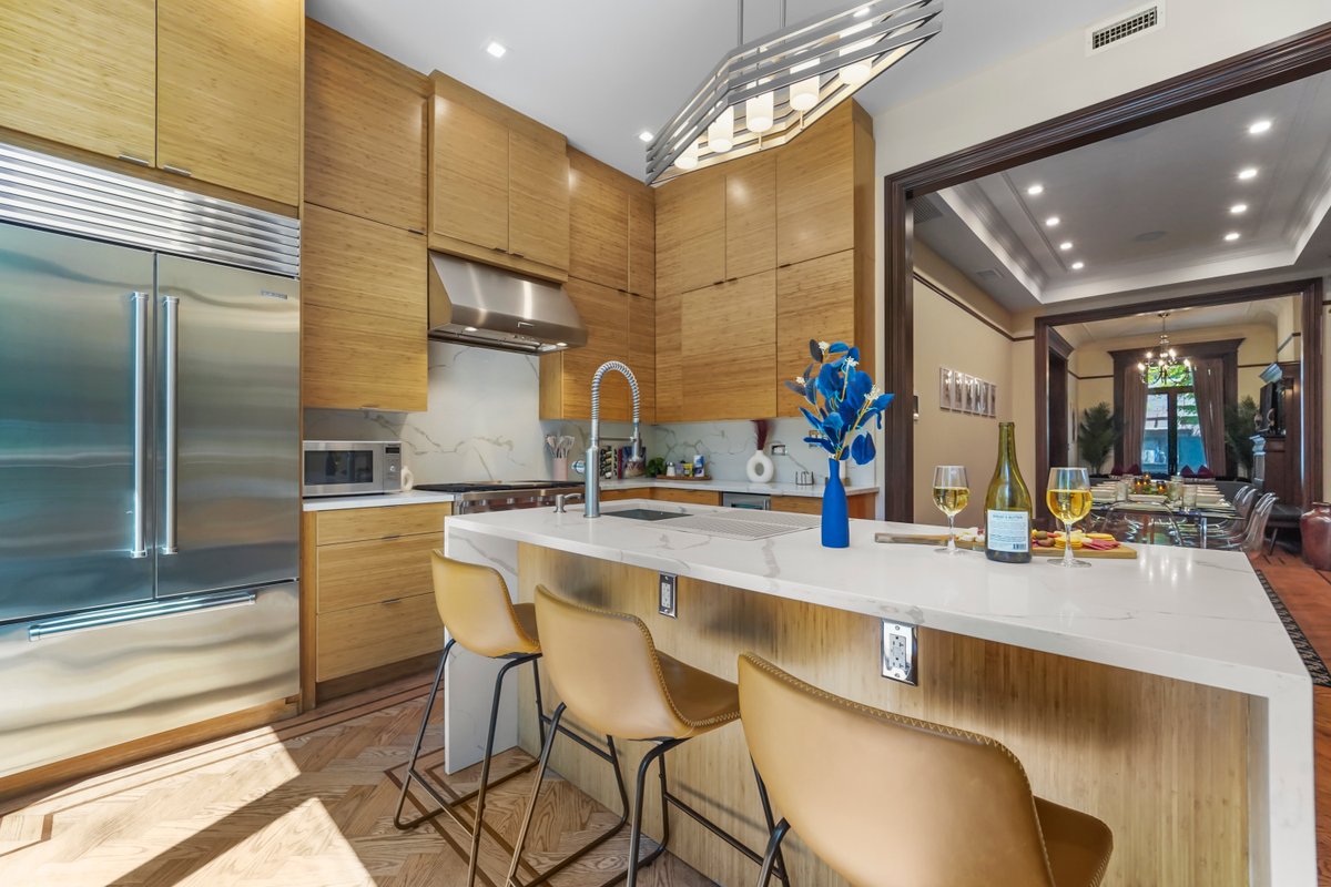 Large 5br 3.5ba, Chef’s Kitchen, Backyard