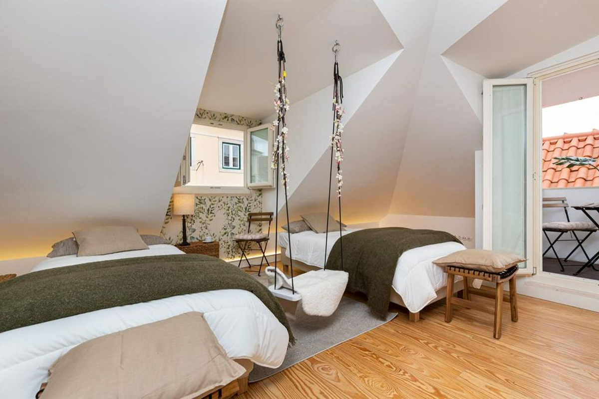 Apartment • Downtown Lisbon • 3 Bedrooms • Balcony