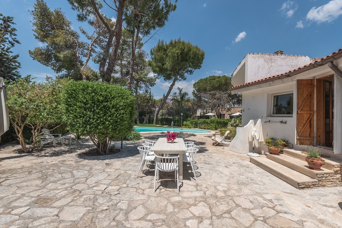 Main House @Villa Patrizia -sea, capers & figs gallery image 5