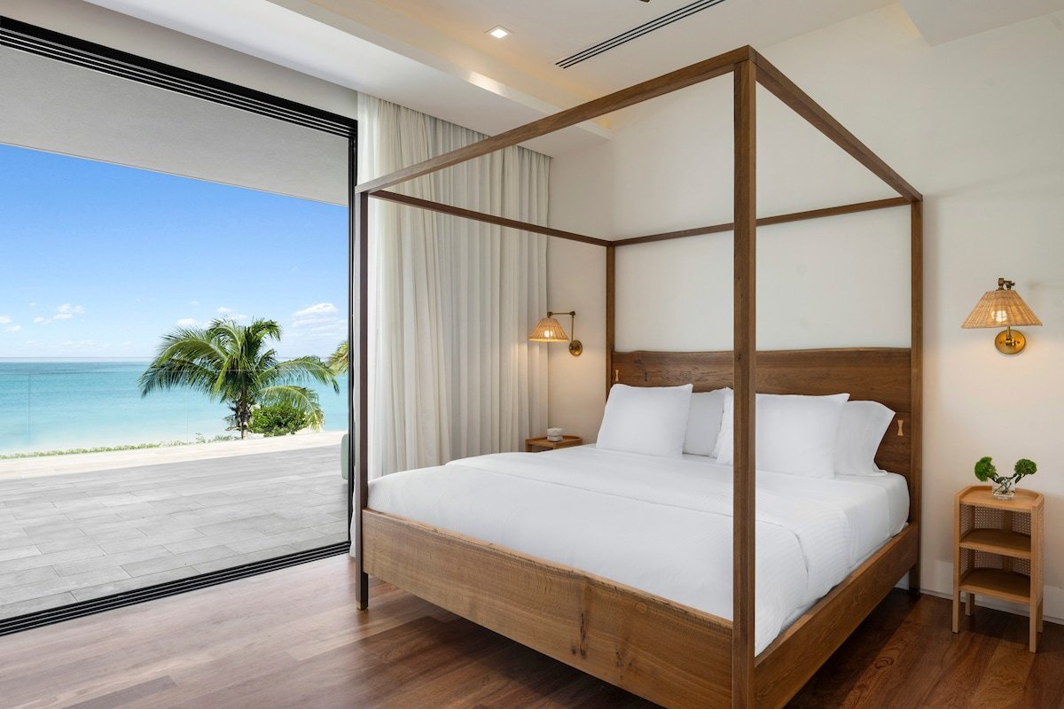 Marahuyo gallery image 2