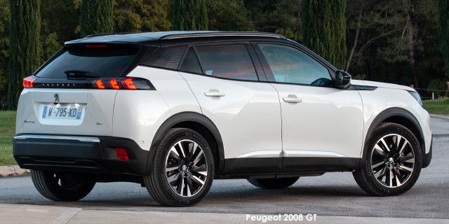 PEUGEOT 2008 1.2T GT A/T - 11 