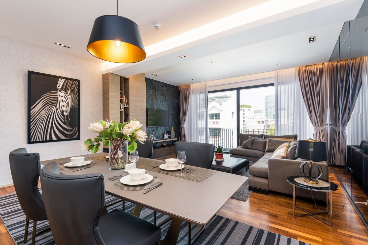 Roof-top Pool Luxury Residence in trendy Thonglor