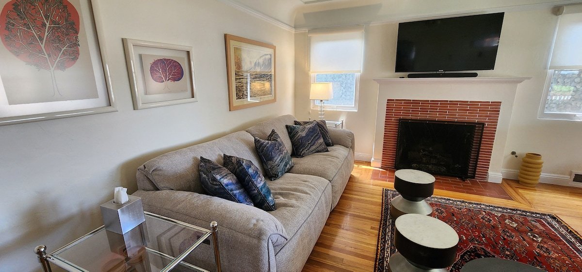 Home Ocean Breeze steps to Marina Trolley Gaylord gallery image 4