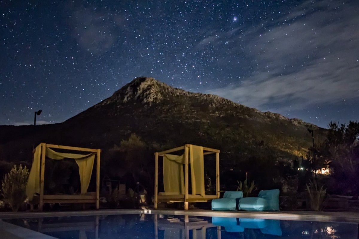 Lux Villa★Heated pool★Outdoor Jacuzzi★BBQ &Seaview gallery image 5