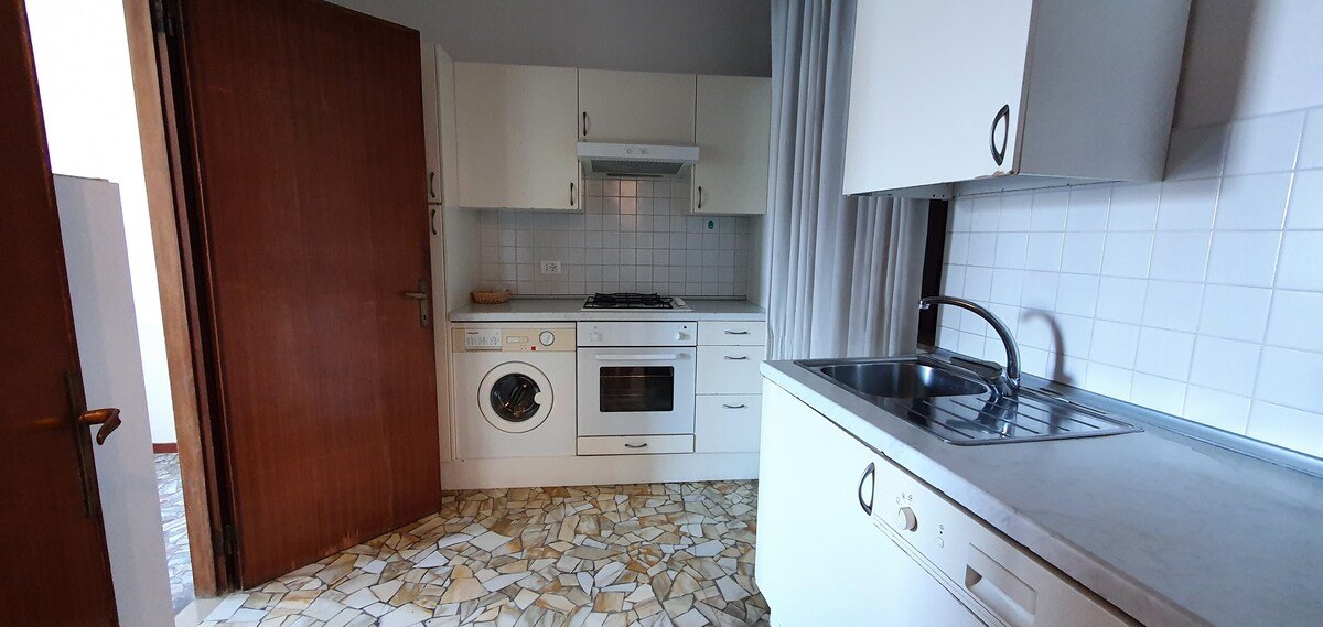 Smeraldo apartment gallery image 3