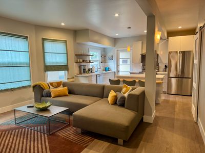 2 BR/2 BA Downtown Palo Alto near Stanford