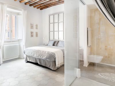 Trastevere Luxury, ampia e confortevole location sospesa tra design e storia.