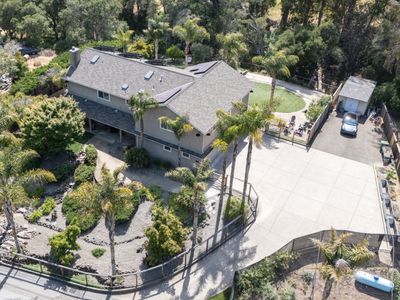 Spacious Family & Pet friendly home!