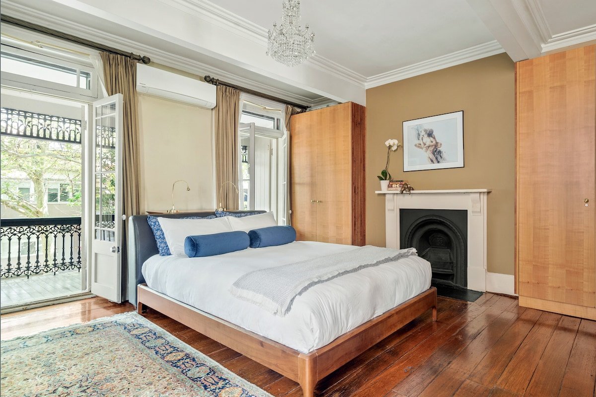 Surry Hills Crown 15 min walk to CBD 30 to Harbour gallery image 5