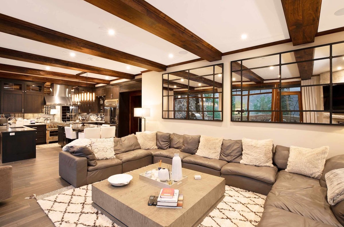 Telluride Modern Village Oasis | Ski Forever gallery image 2