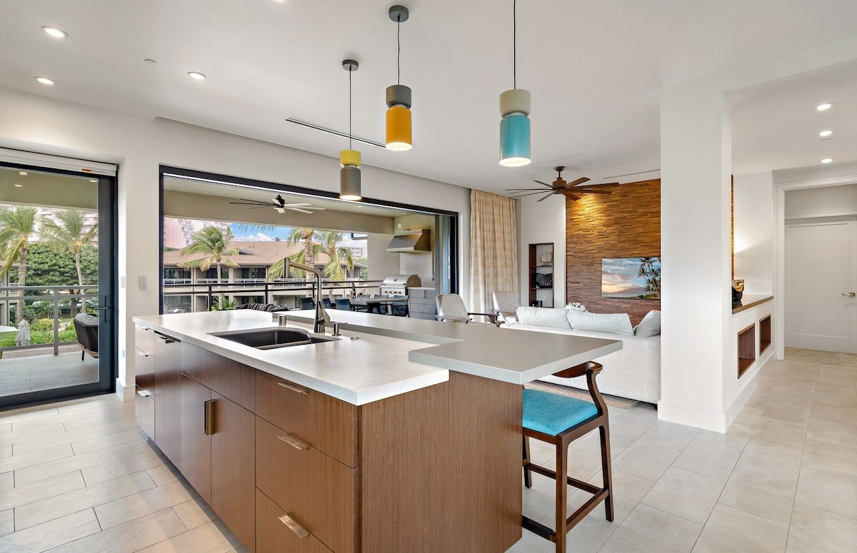 Maui Resort Rentals: Luana Garden Villas 14C gallery image 3