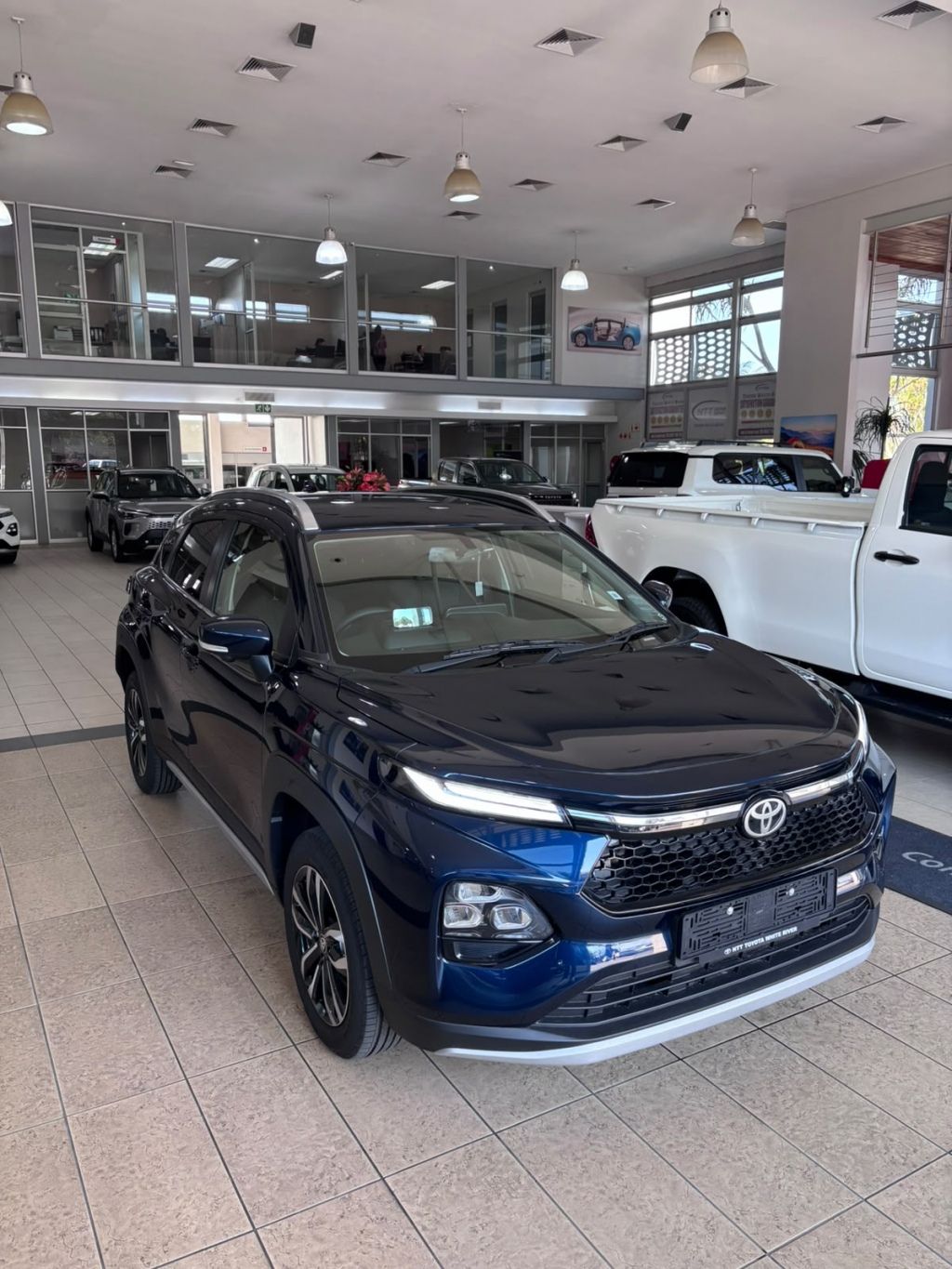 TOYOTA STARLET CROSS 1.5XR A T for Sale in South Africa