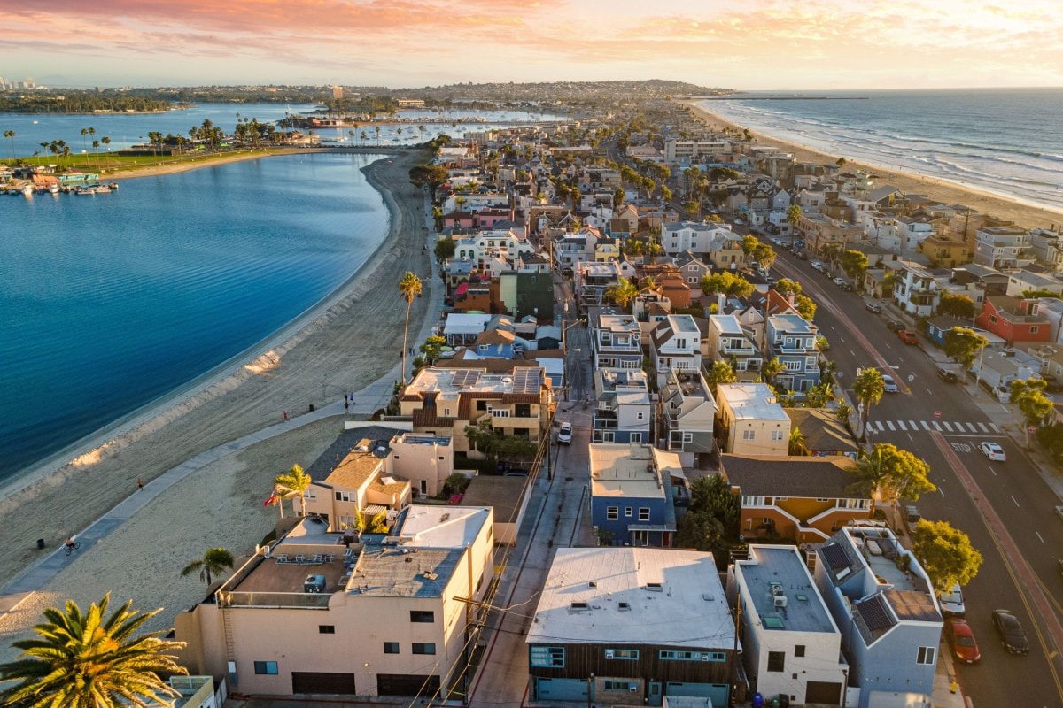 Tri-Level Beach Home w/ Ocean & Bay Views+Hot Tub! gallery image 2