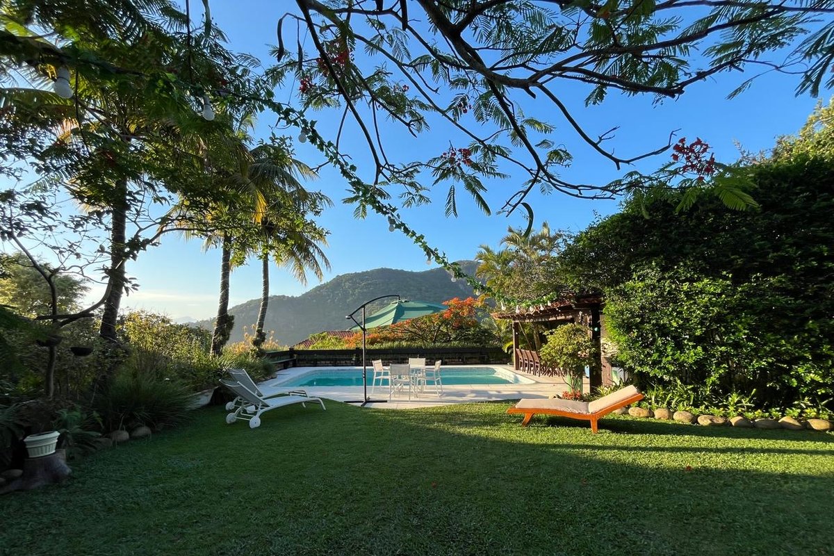 Mountain Style House in Joatinga 387 – 8 PAX