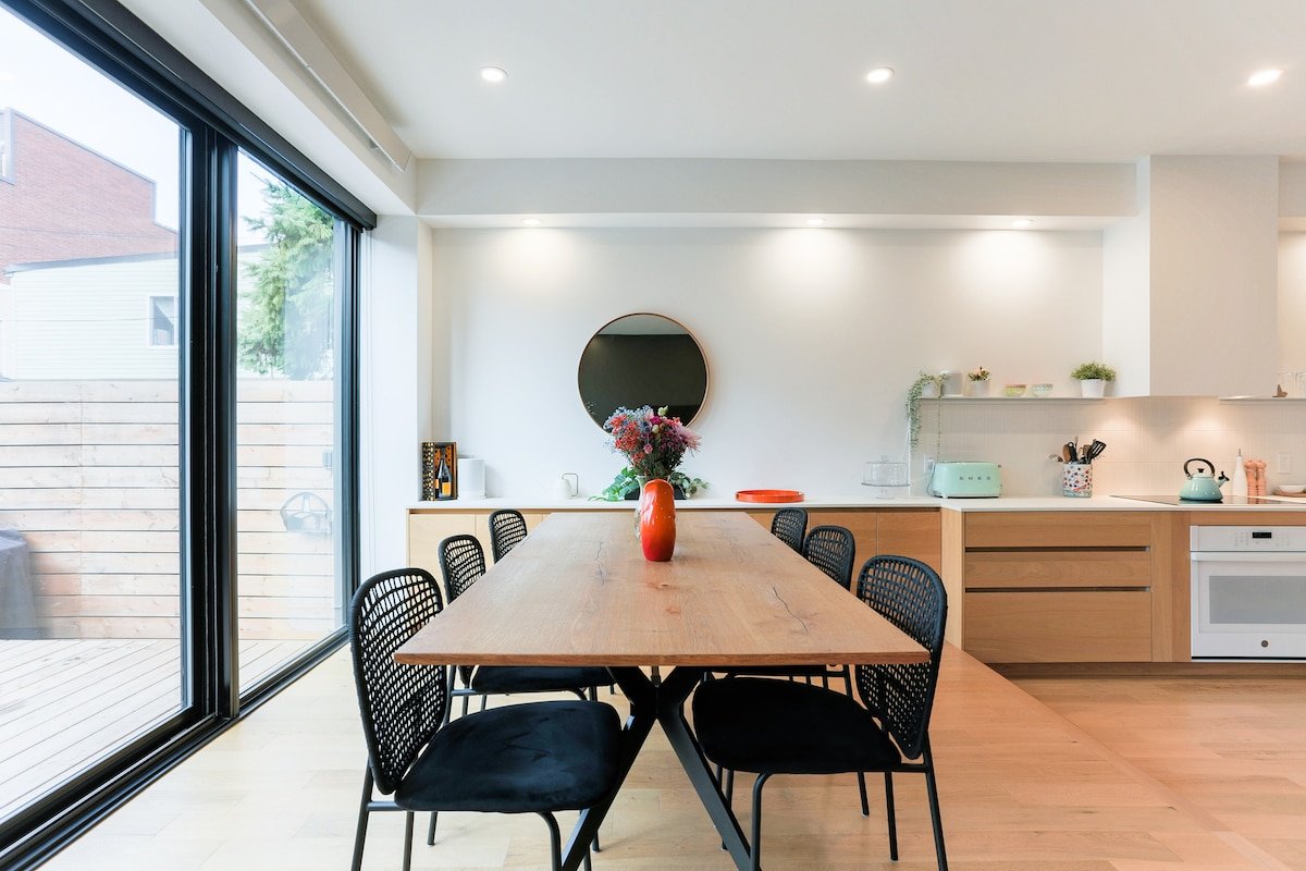 La Percée-3200sq luxuary 4BD and 3 bathrooms gallery image 5