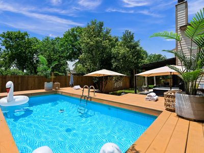 6 Bedroom Villa | Pool | Hot Tub | Party Cabana