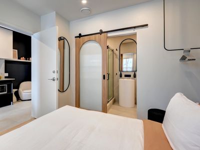 Boutique Hotel-Apartment | 5BR All-Ensuite