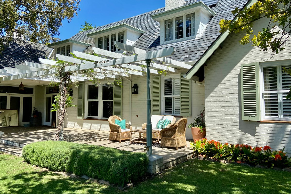 Poolside paradise in Cape Town Southern Subs