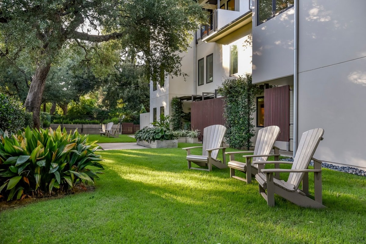 Above Capitol View I Skyline Views I Pool/Spa I Ev gallery image 5