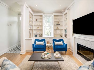 Stunning Yorkville Townhome Backing onto Park