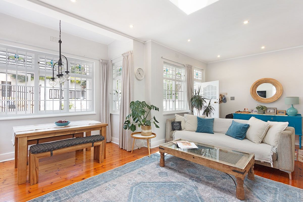 Charming 4-BR family home in prime location gallery image 5