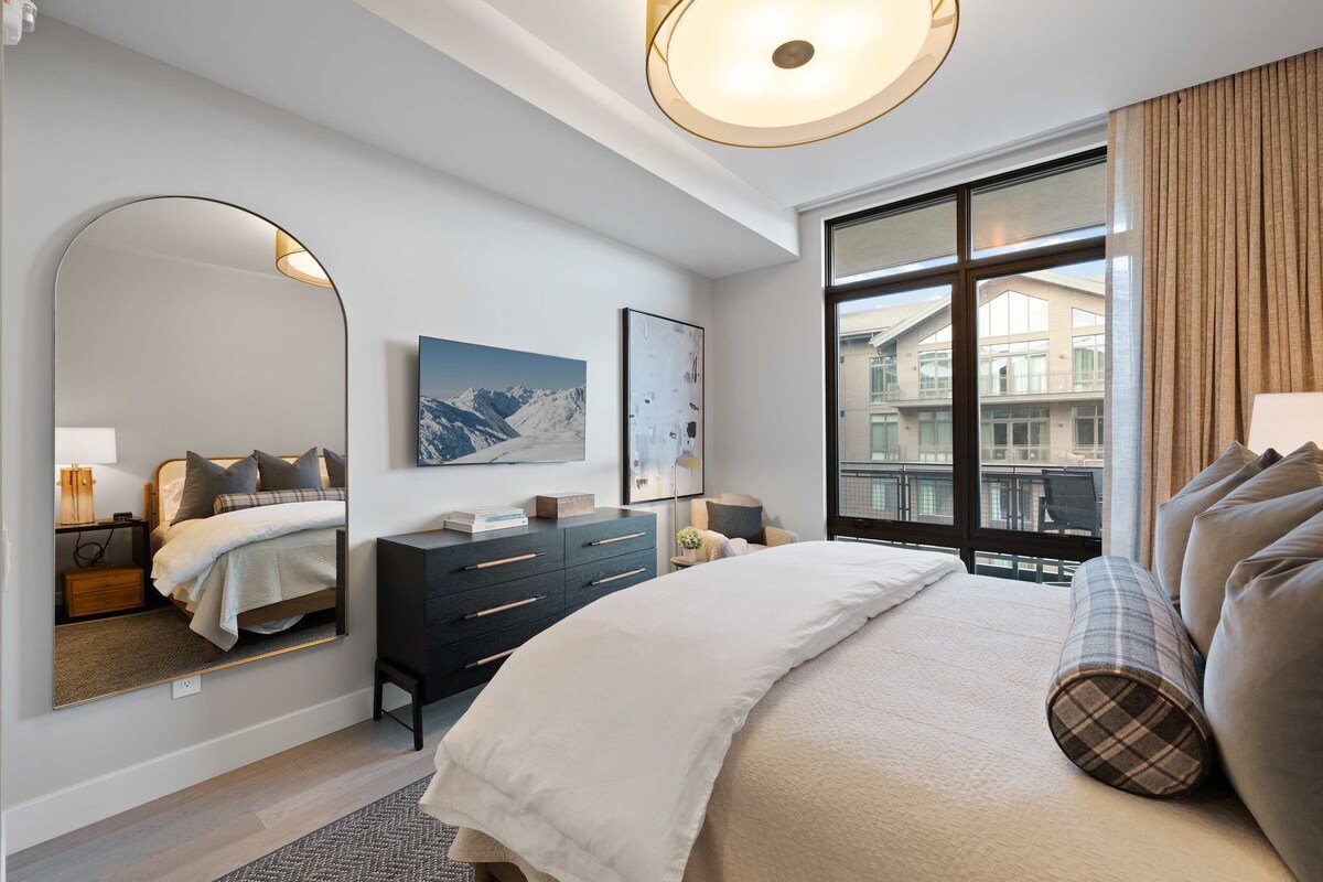 Luxury 3 Bedroom Condo | Bunk Beds, New Hotel gallery image 3