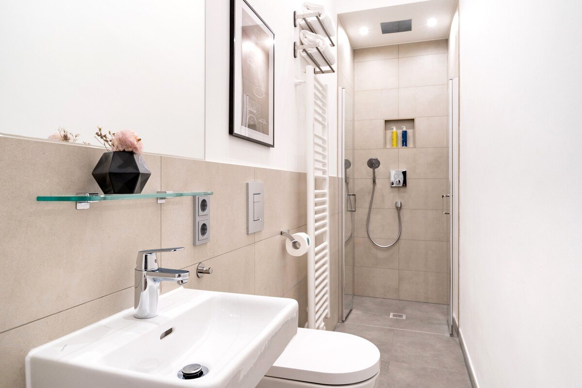 4-Bedroom Apartment (130qm), 2 Bathrooms & Balcony gallery image 5