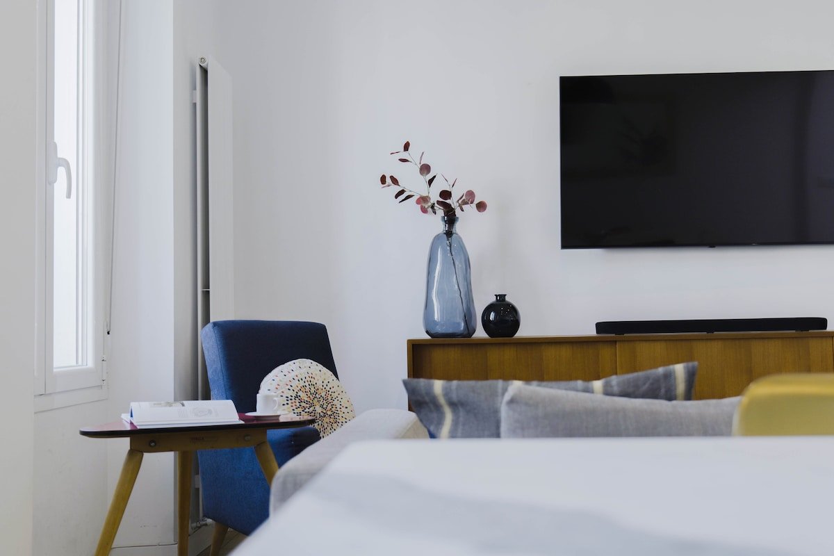 Wonderful 2BR/2BA flat overlooking Pedro Zerolo S gallery image 4