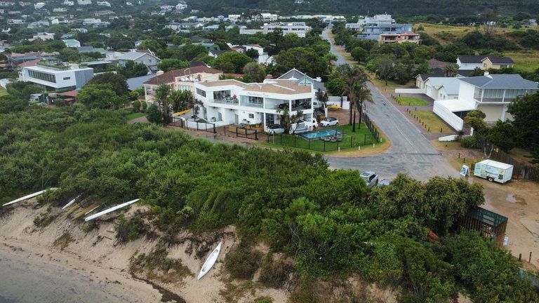 Sunshowers Plett photo