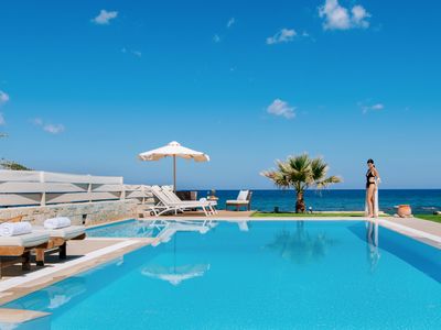 Hersonissos Beach Villa – Your Seafront Retreat