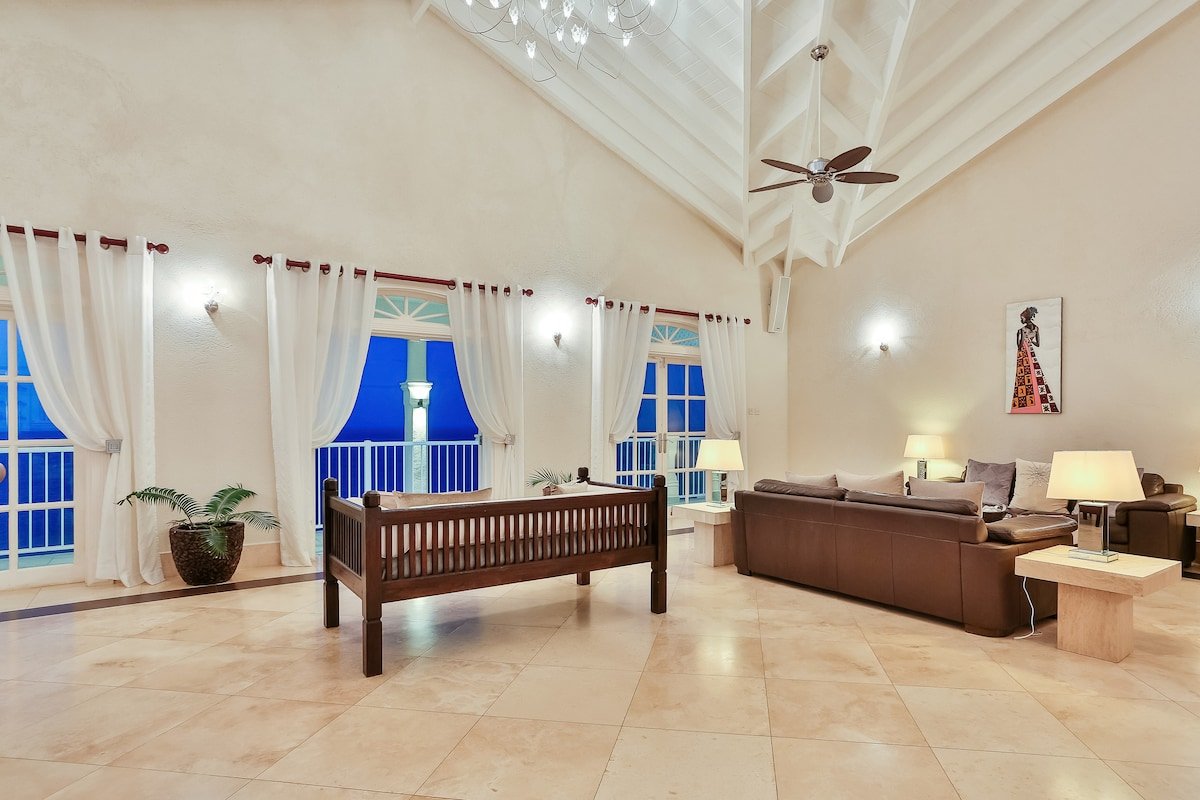 Cayman Villa gallery image 5