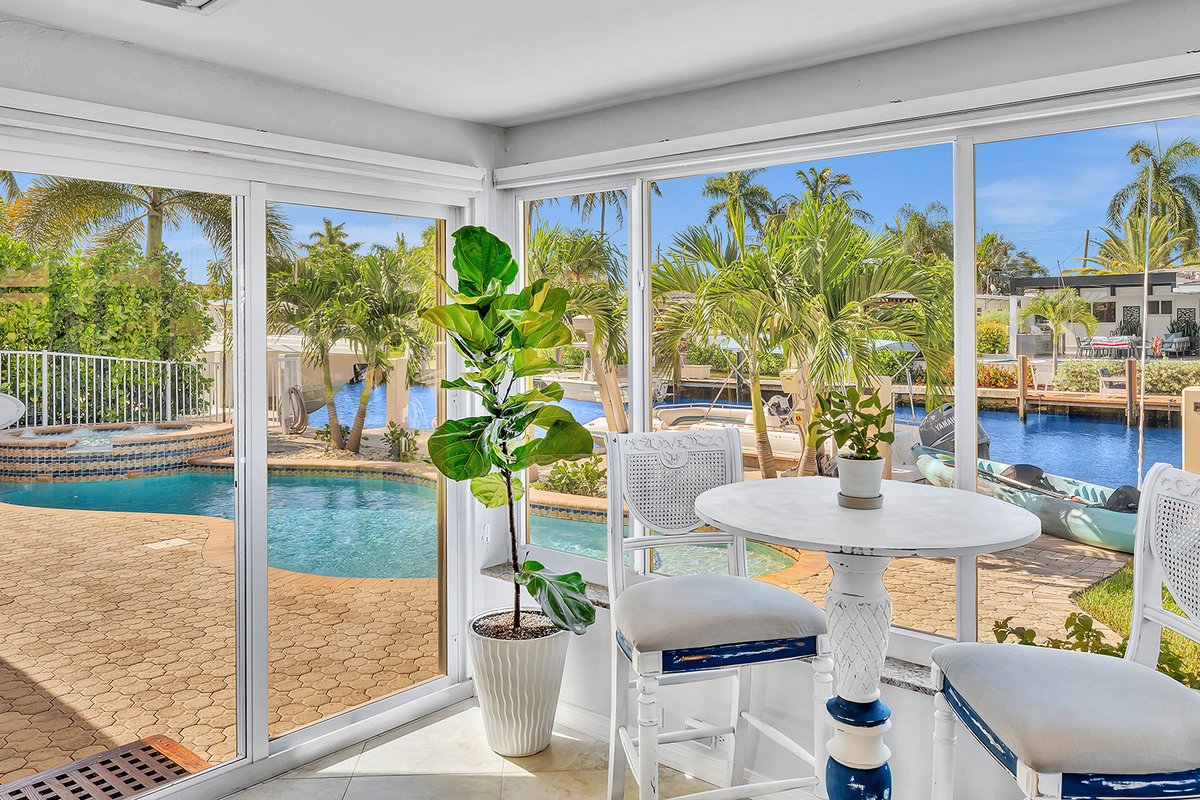 OASIS Views! 3mi BEACH+SPA+HTD Pool!