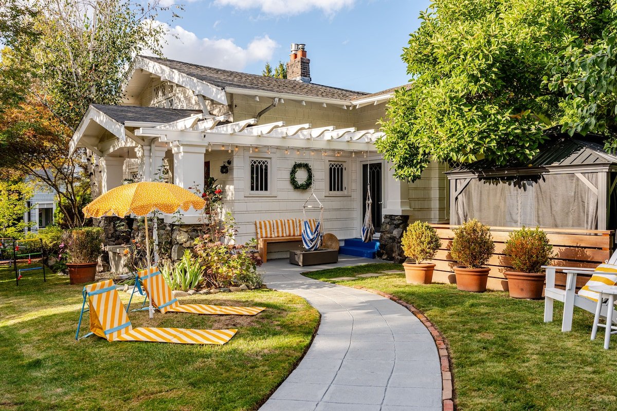 Craftsman Garden Home w/ Hot Tub gallery image 2