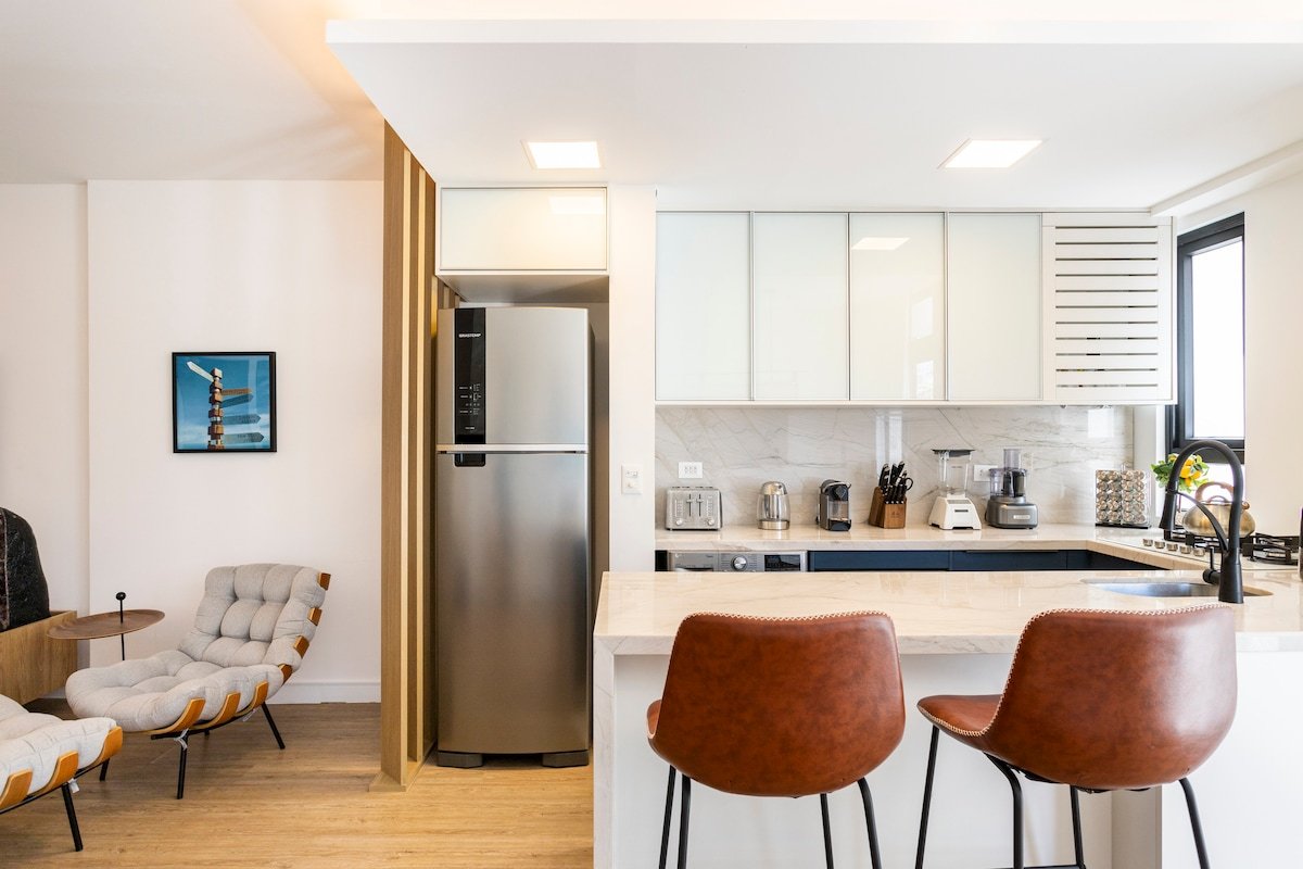 Fun-Filled Getaway on Ipanema Beach gallery image 4