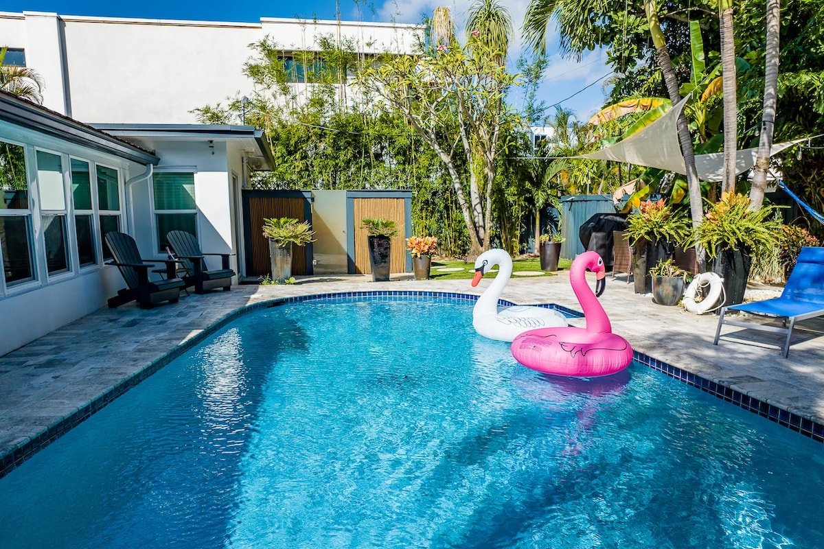 Modern Coastal Home Near Las Olas + Heated Pool gallery image 4