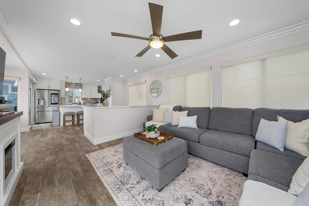 Stunning Ocean Views Rooftop Deck – Sleeps 10