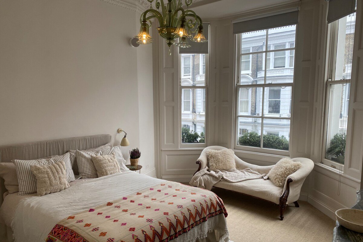 Truly gorgeous Kensington gem gallery image 5