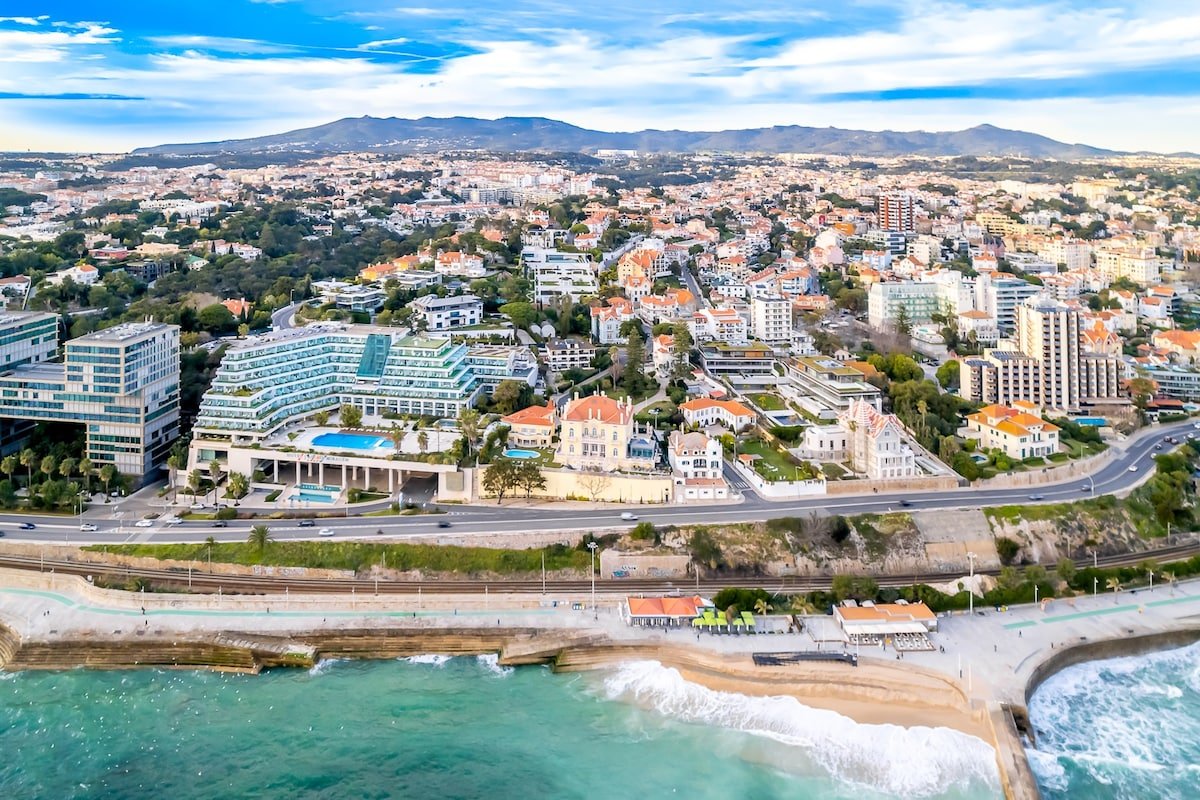 Ocean Breeze Hideaway in Cascais gallery image 2