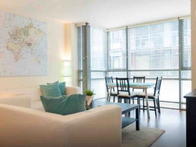 SMITHFIELD DUBLIN CITY CENTRE EXTRA LARGE APT 29C.