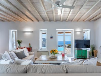 Mykonos.bliss Cyanea