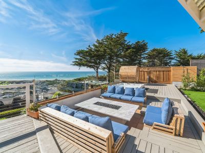 Oceanview Sauna, Hot Tub & Fire Pit Serene Getaway