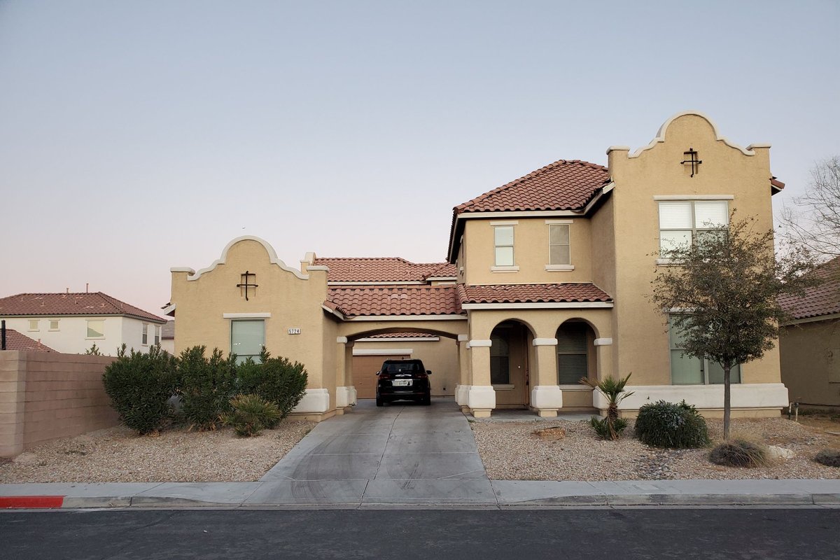 EDC Mini Castle 4 – NEW HOME – 12 Min to strip