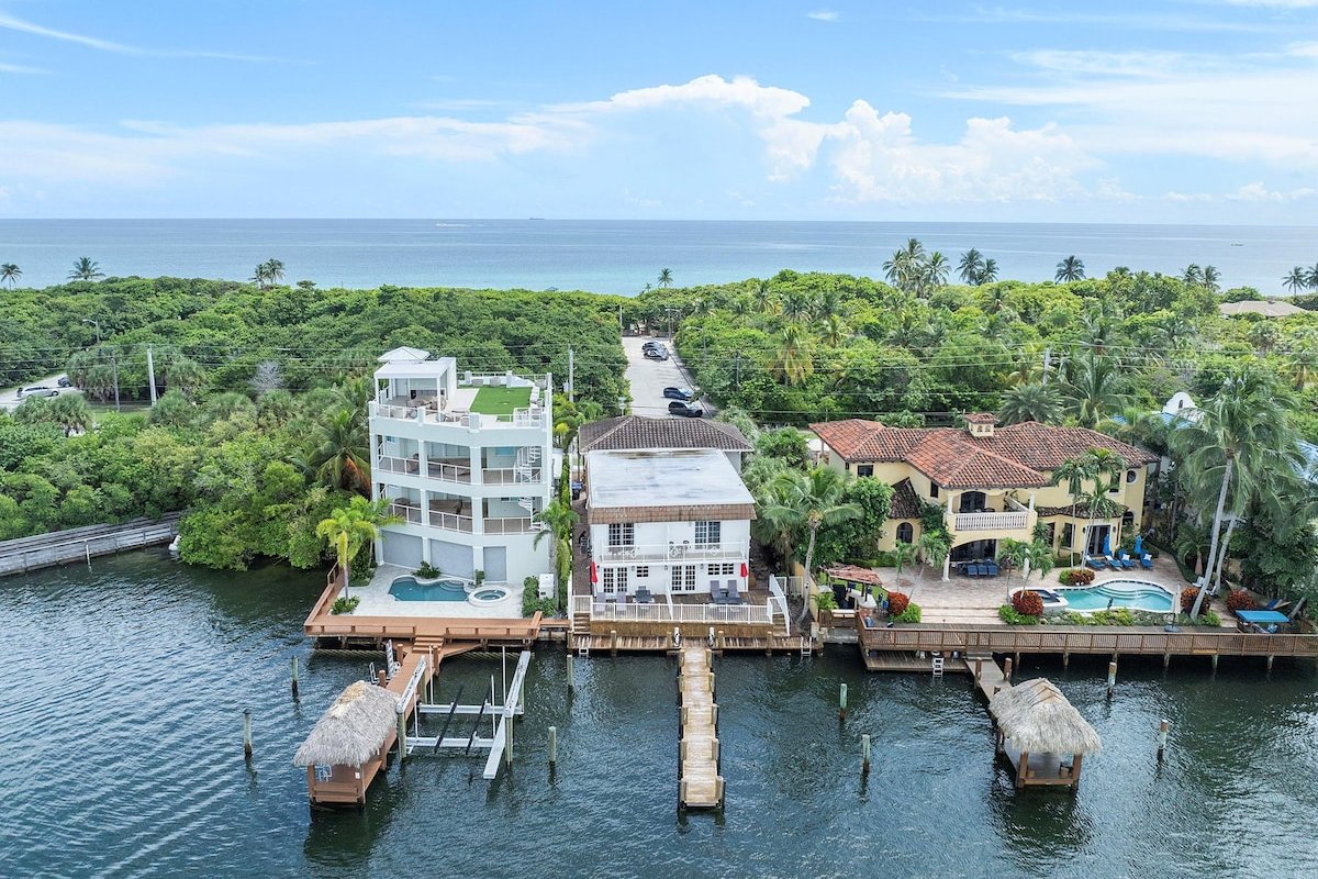 Waterfront 4BR Luxury Hollywood Beach Home & Views gallery image 5