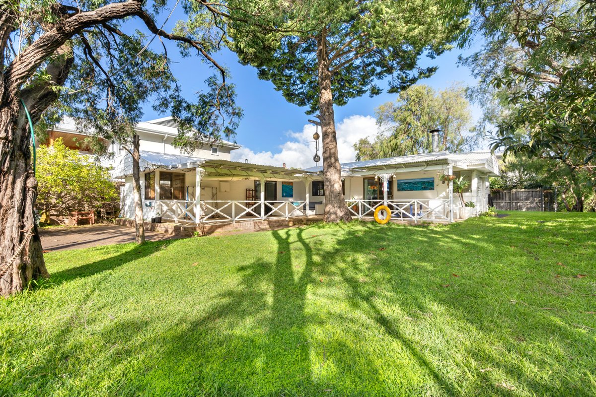 Dunsborough Beach Cottage Quindalup Beach Front