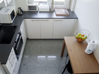 2 Bedroom near lake & International Organisations